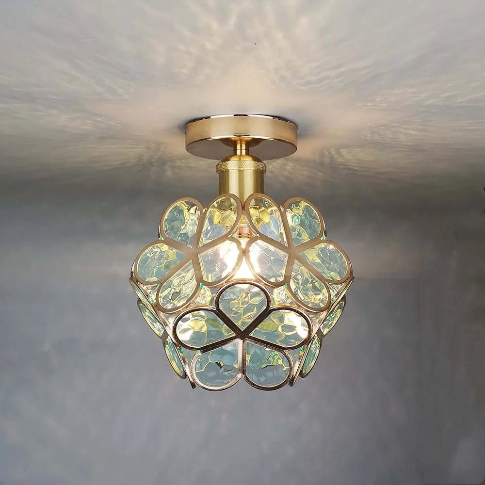 Plafonnier en verre au design style fleurs