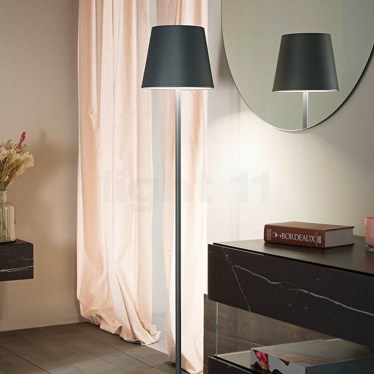 Lampadaire LED Rechargeable Sans/Avec Fil