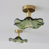 Plafonnier en verre en forme d'hibiscus