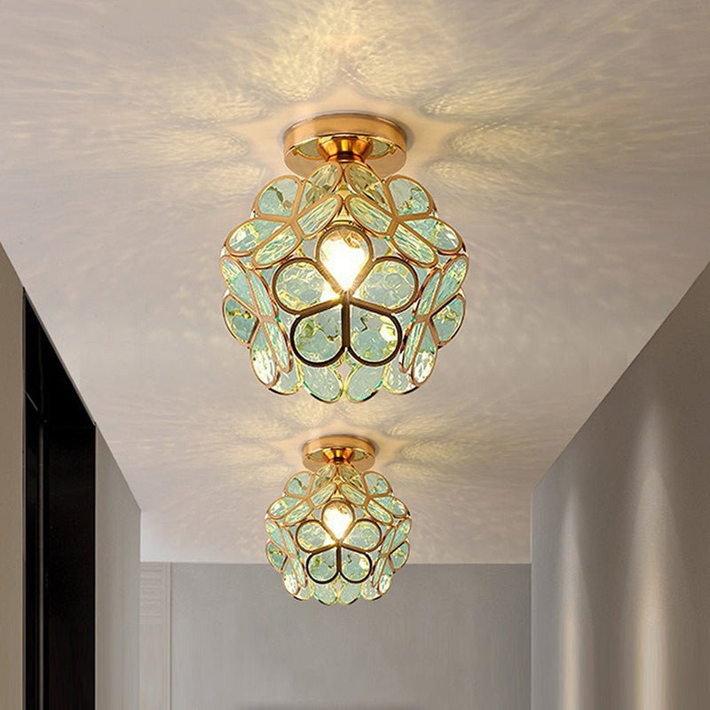 Plafonnier en verre au design style fleurs