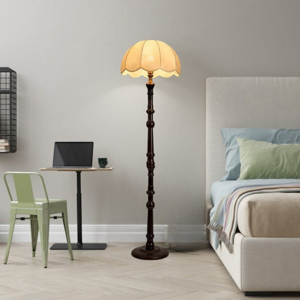 Lampadaire Vintage En Bois