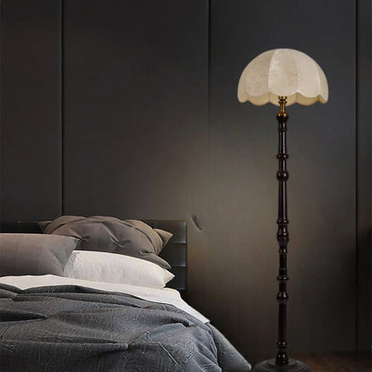 Lampadaire Vintage En Bois