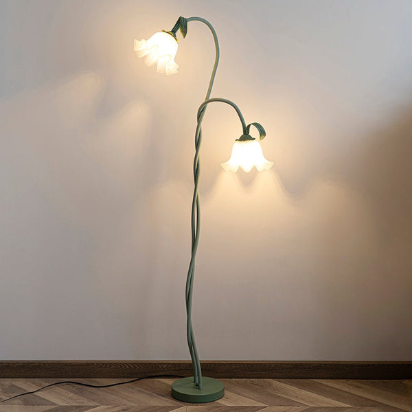 Lampadaire Fleurs Blanches Élégantes