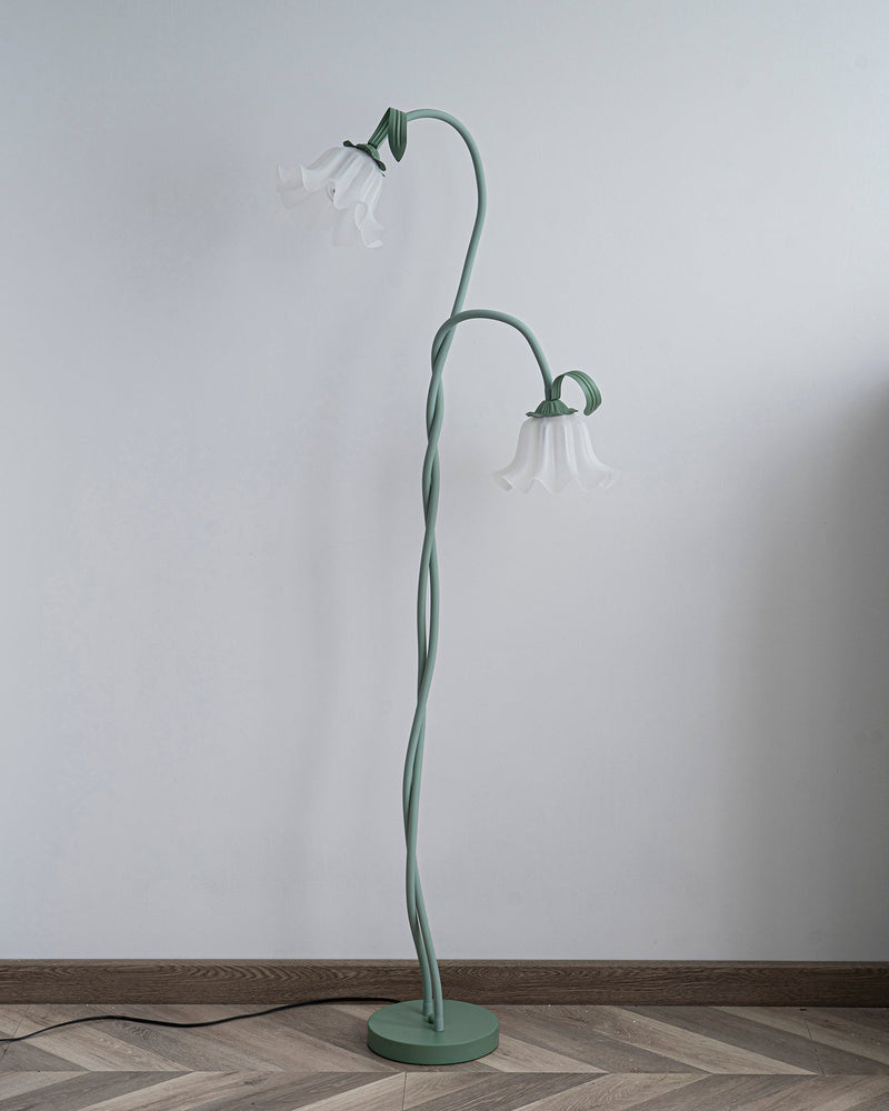 Lampadaire Fleurs Blanches Élégantes