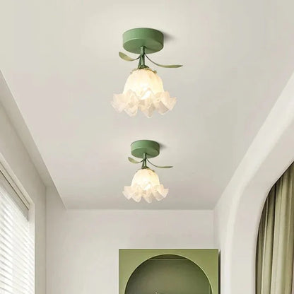 Plafonnier simple avec des mini-fleurs