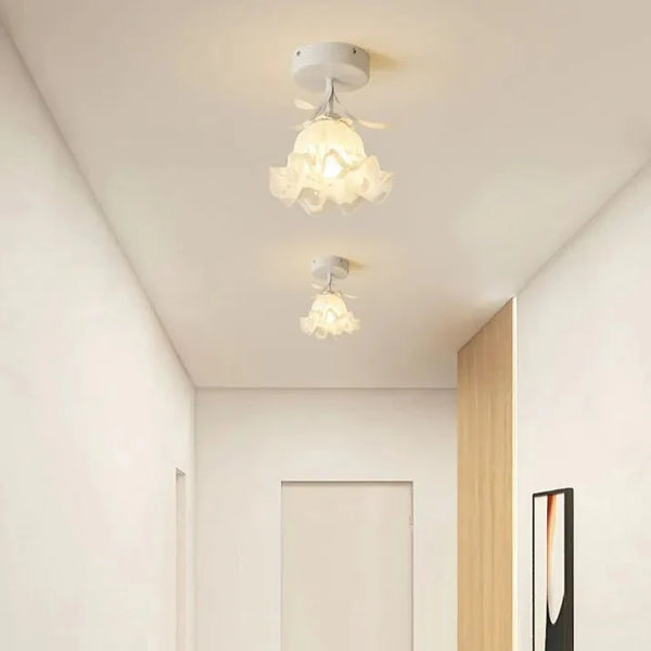 Plafonnier simple avec des mini-fleurs