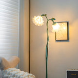 Lampadaire Fleurs Blanches Élégantes