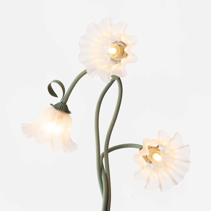 Lampadaire Fleurs Blanches Élégantes