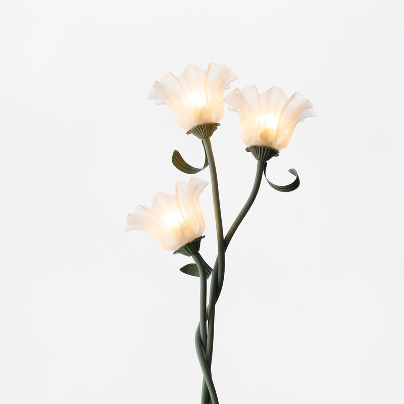 Lampadaire Fleurs Blanches Élégantes