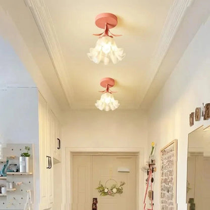 Plafonnier simple avec des mini-fleurs