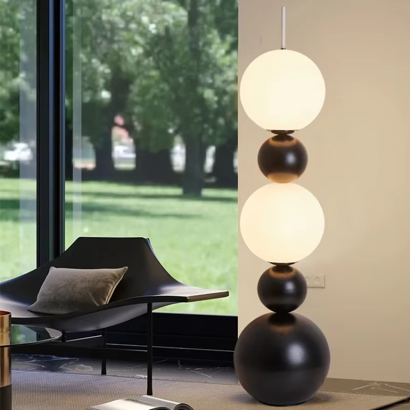 Lampadaire Designer Sculpturale Nordique