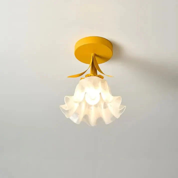Plafonnier simple avec des mini-fleurs