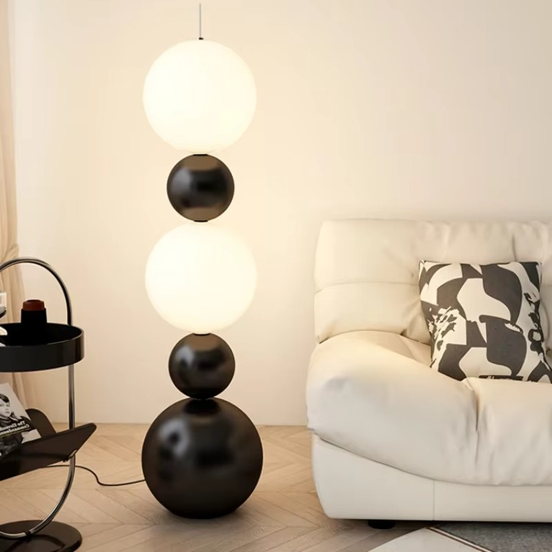 Lampadaire Designer Sculpturale Nordique